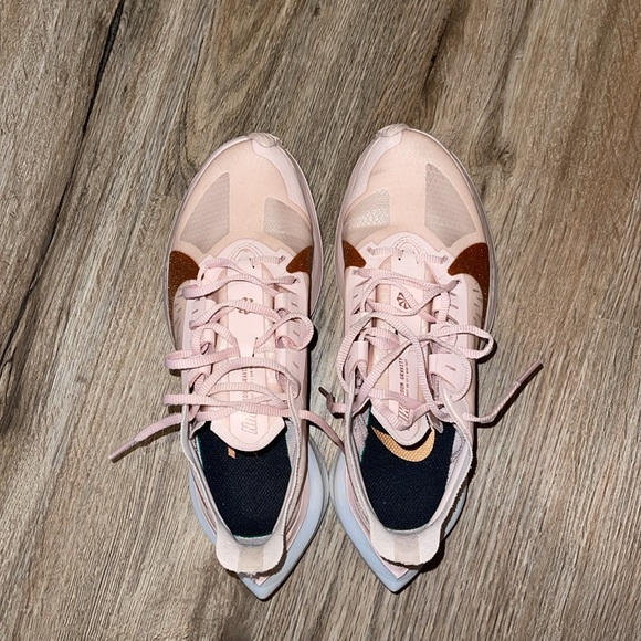 Wmns Zoom Gravity 'Echo Pink' - Picture 6 of 7